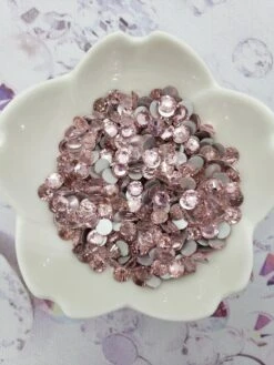 Light Rose - KiraKira Glass Rhinestones By CrystalNinja
